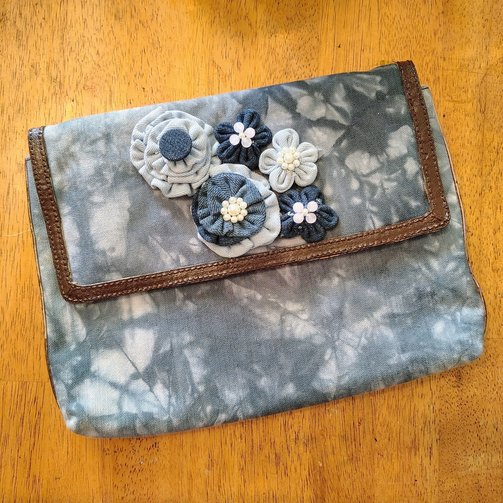 Floral Embellished Gray Clutch